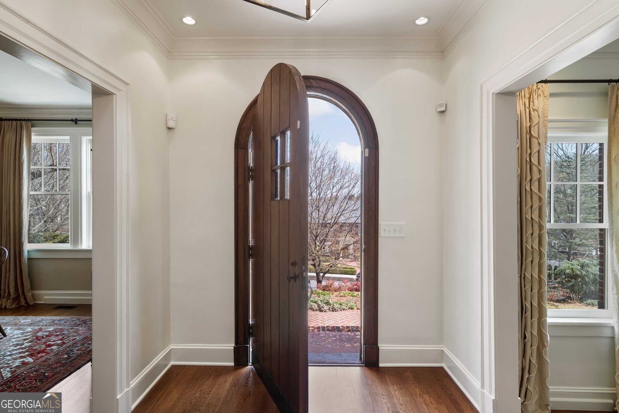46 Montclair DR NE