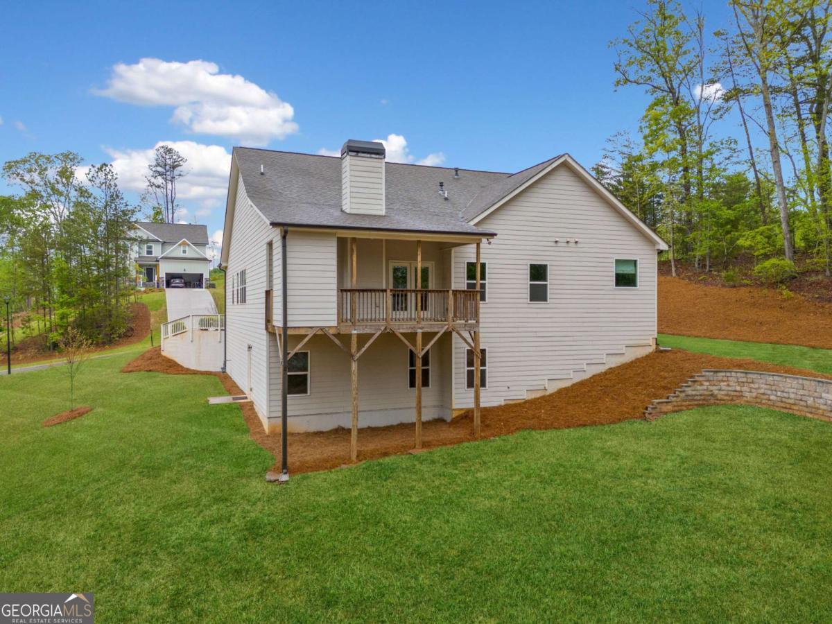 River Manor - Residential
