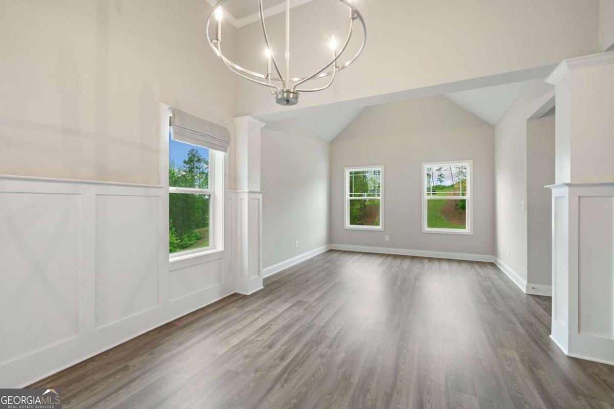 River Manor - Residential