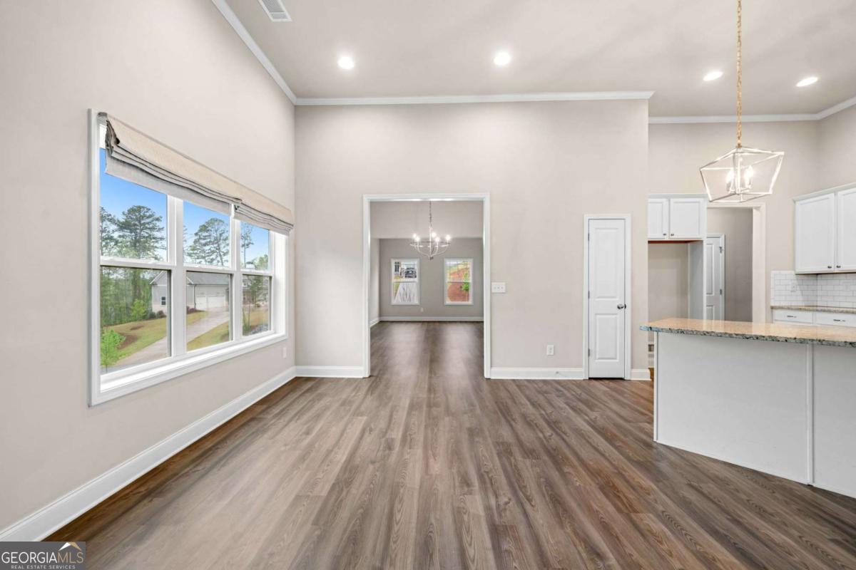 River Manor - Residential