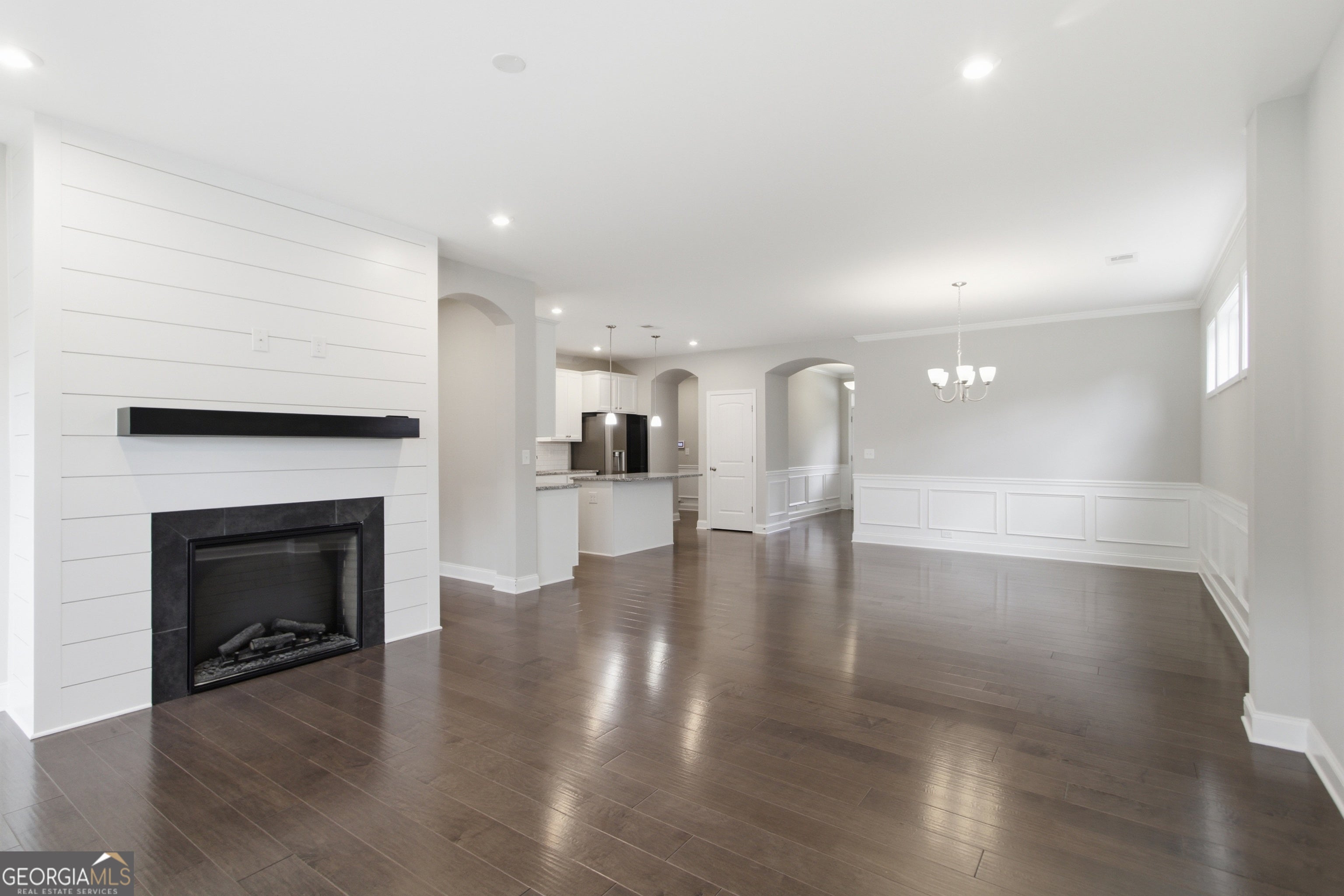 210 Balsam DR