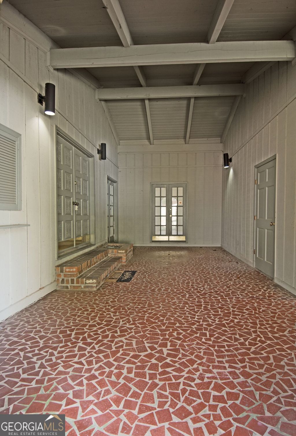 Photo of 305 Pinemount Drive, Peachtree City, GA 30269 (MLS # 10626152)