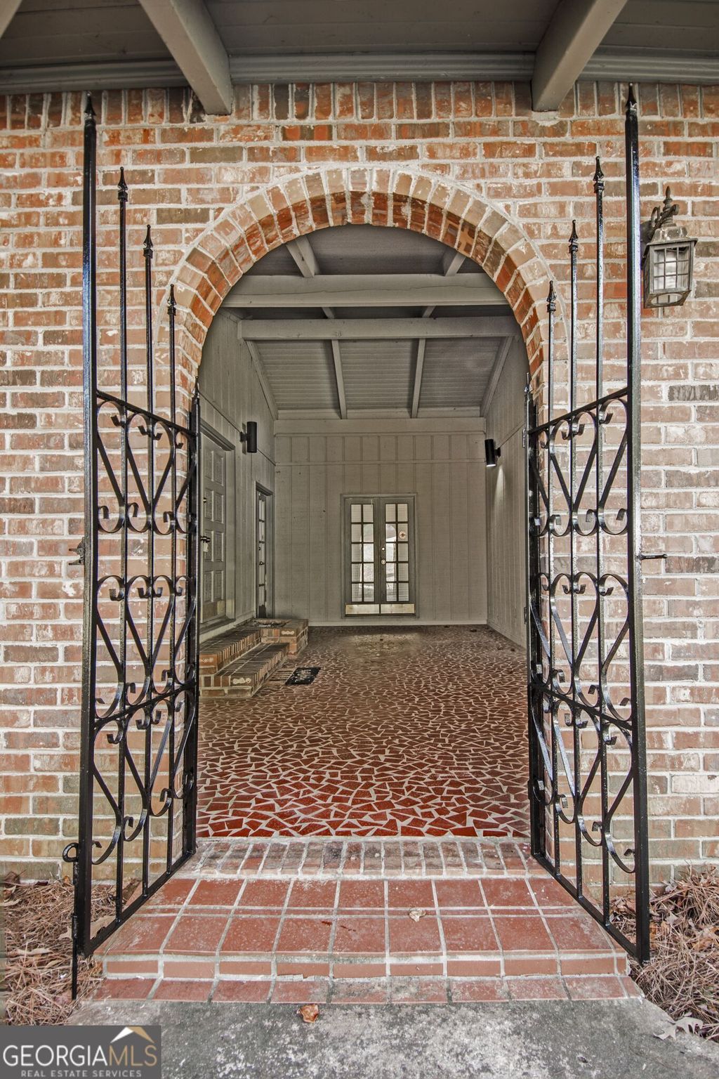 Photo of 305 Pinemount Drive, Peachtree City, GA 30269 (MLS # 10626152)