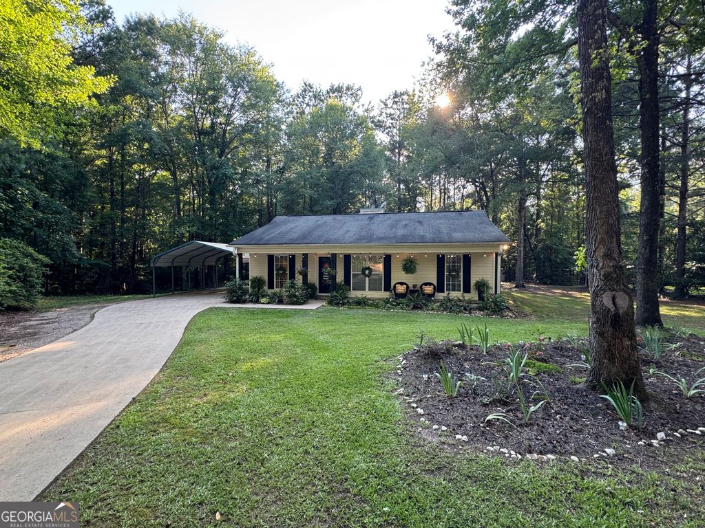 Photo of 37 Nantucket Drive, Lagrange, GA 30241 (MLS # 10792559)