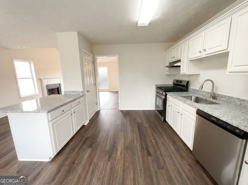 Photo of 63 Ann Circle SE, Cartersville, GA 30121 (MLS # 10698387)