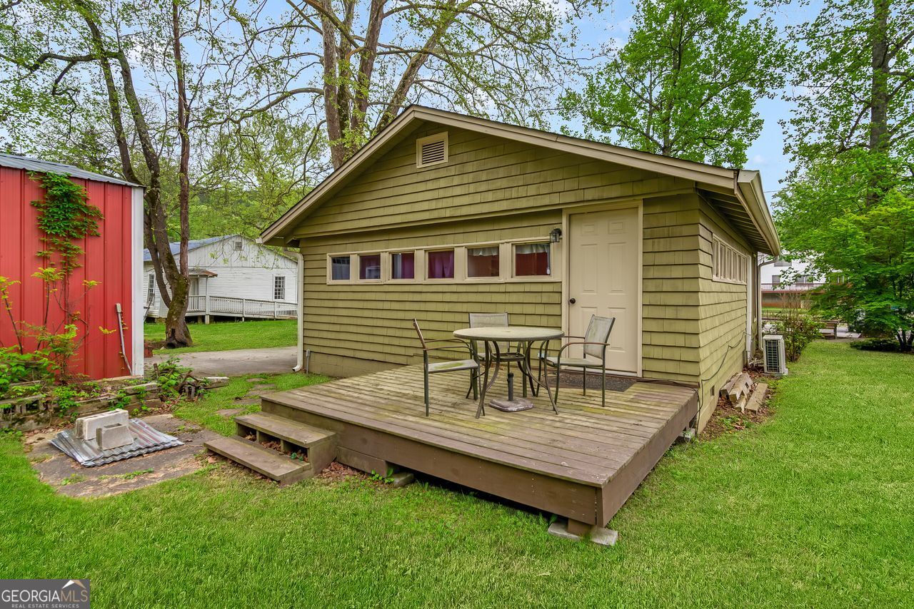 4679 HIGHWAY 136 W