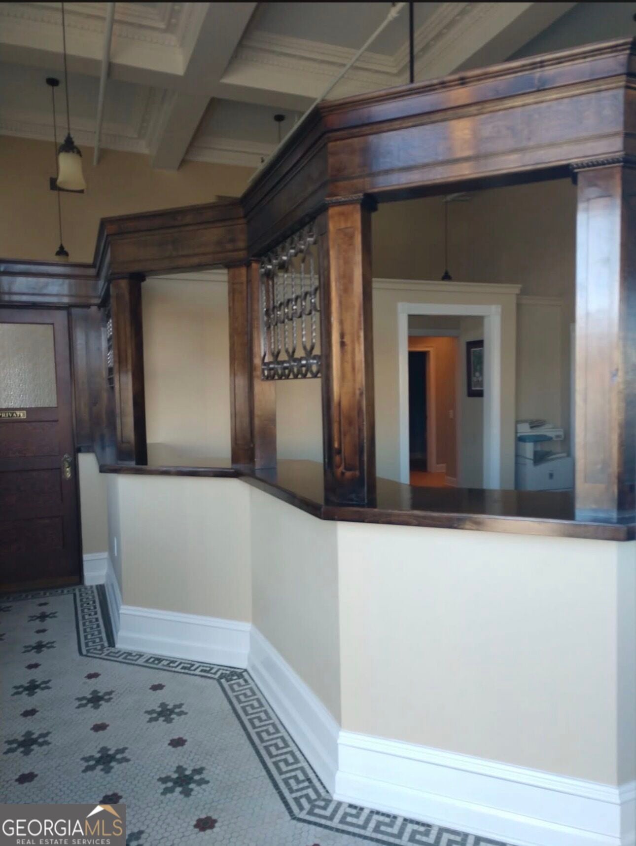 100 SW Main ST