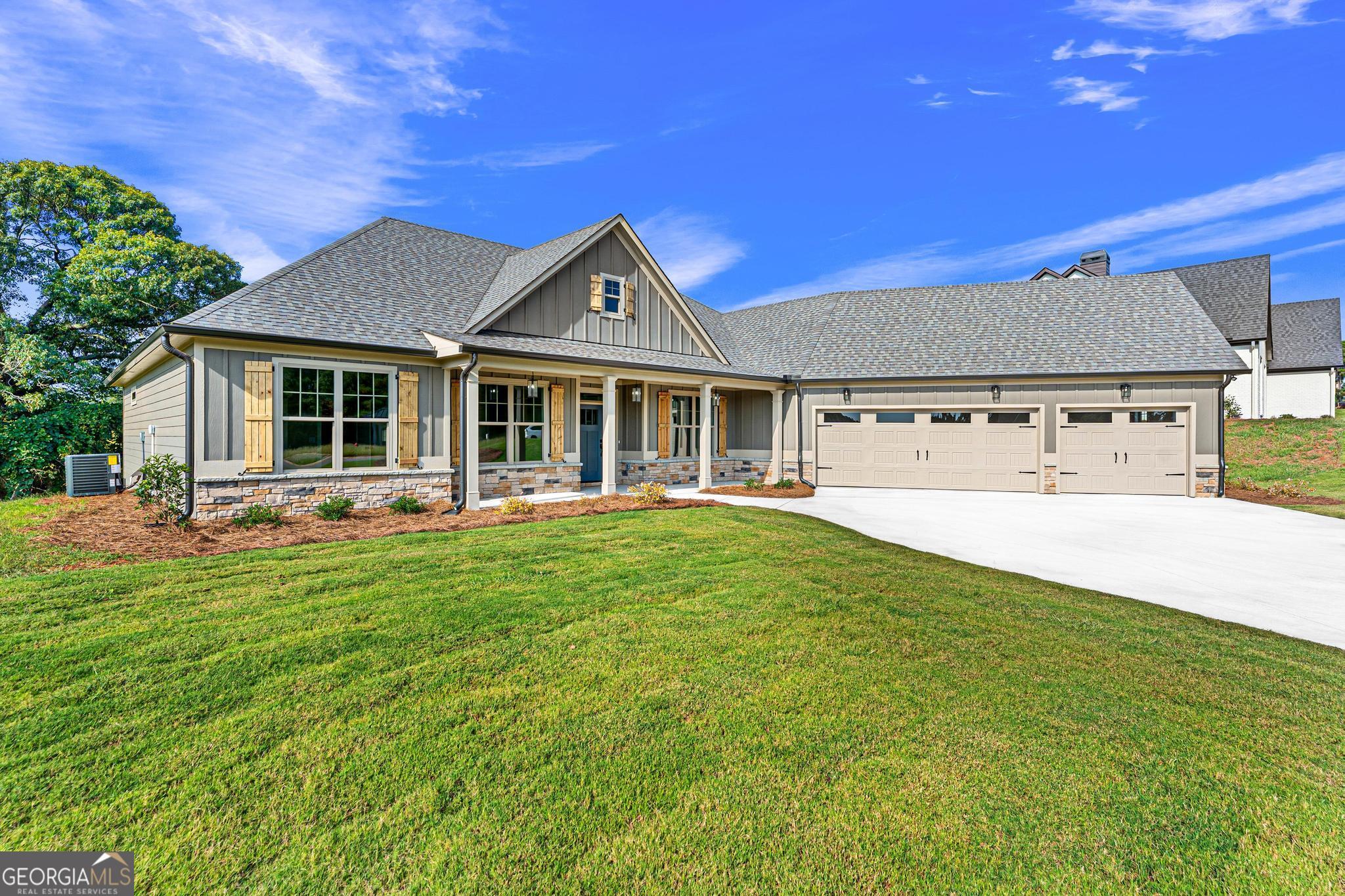 122 South Pointe DR