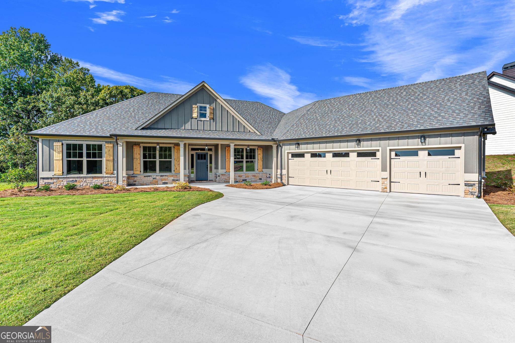 122 South Pointe DR