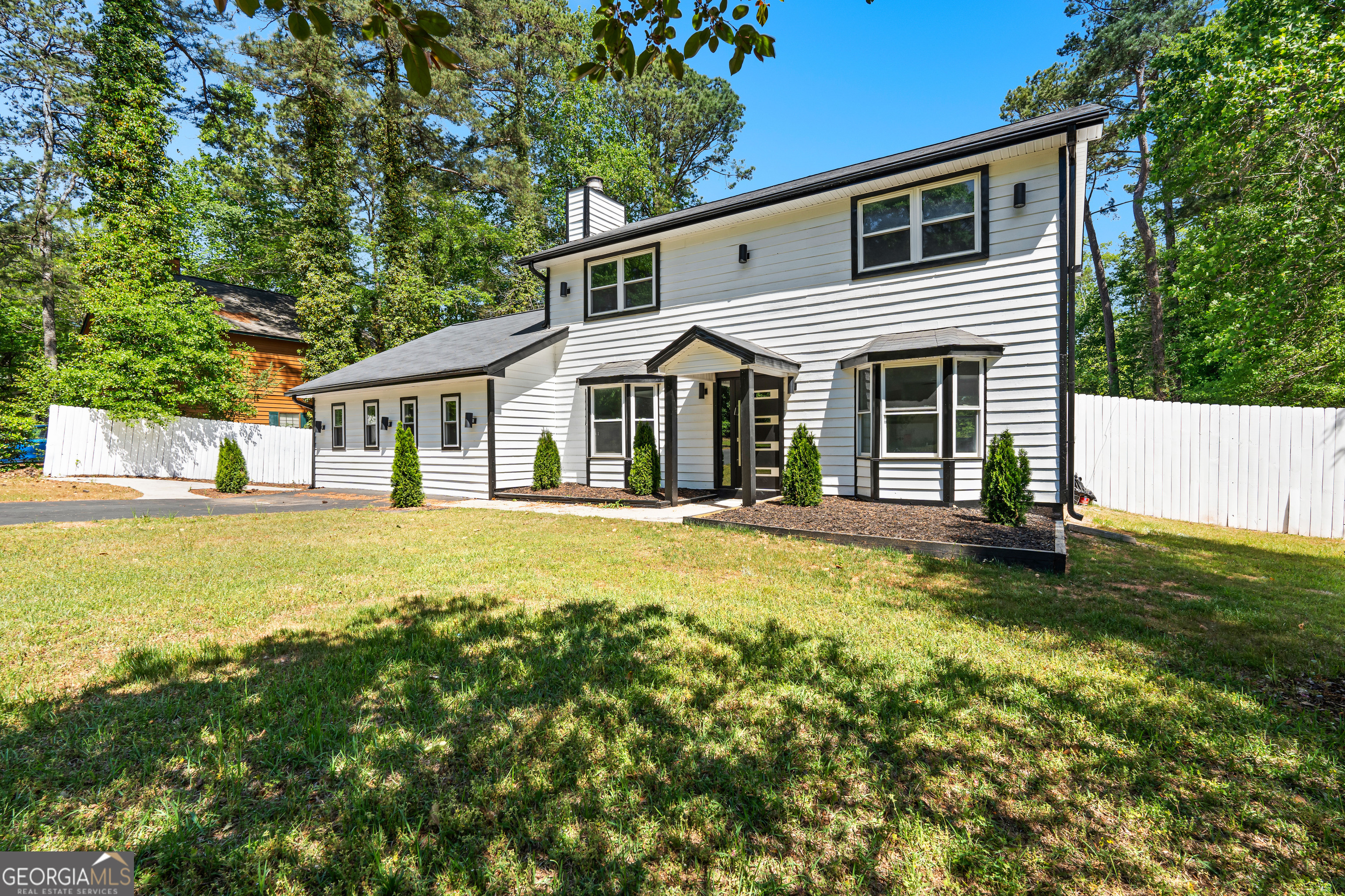 317 Lucan WAY