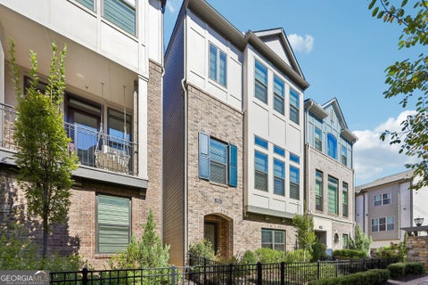 Photo of 598 Broadview Place NE, Atlanta, GA 30324 (MLS # 10881484)