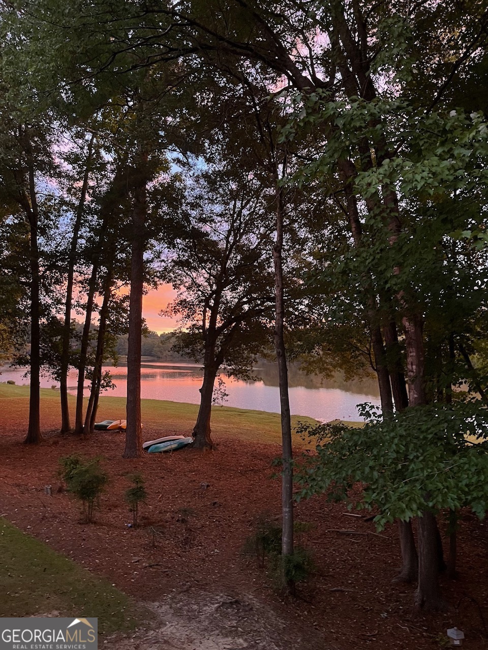606 Ridgelake DR