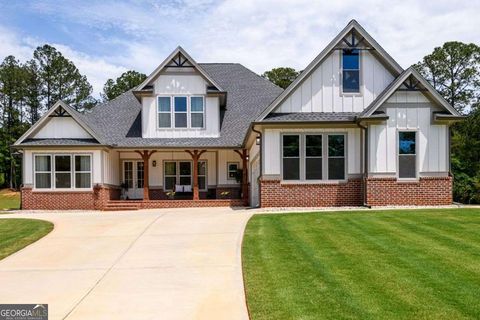 400 Fox Valley DR Monroe GA 30656
