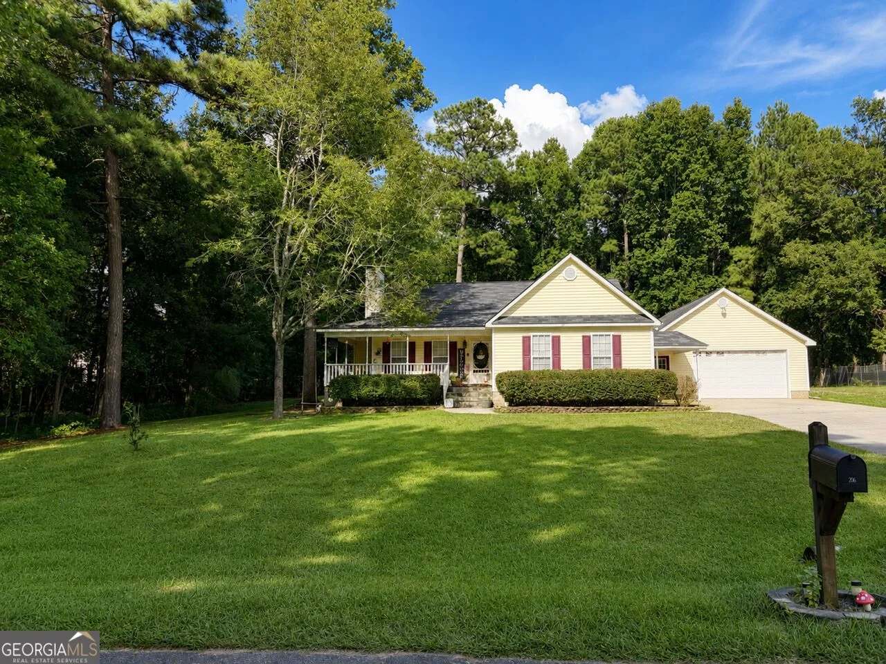 206 Southern Walk Circle, Gray, GA, 31032