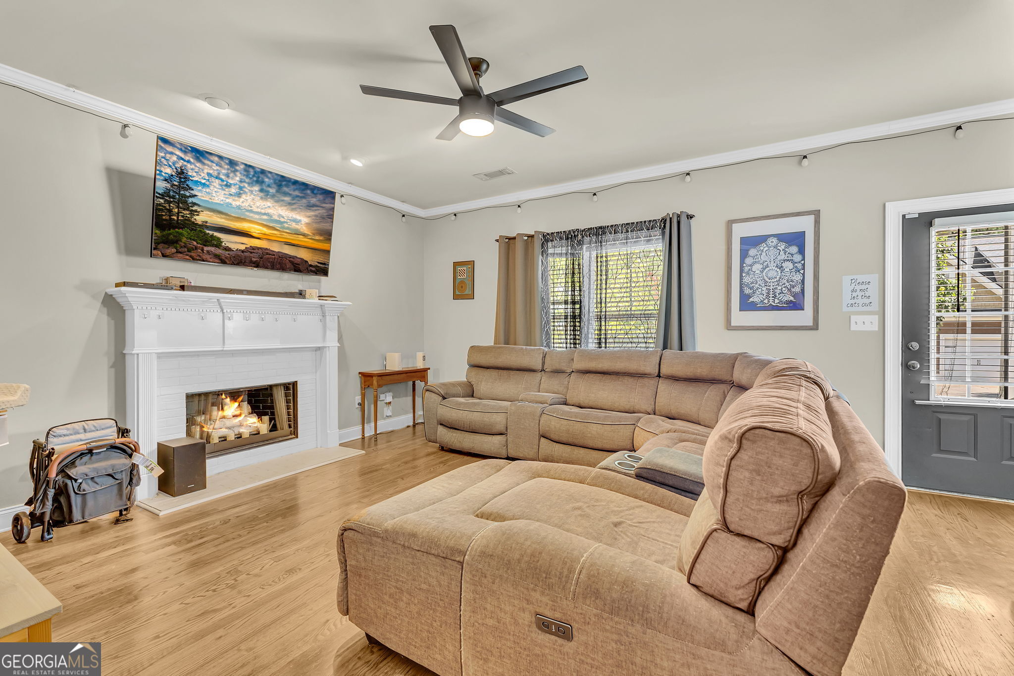 584 Edgewood DR