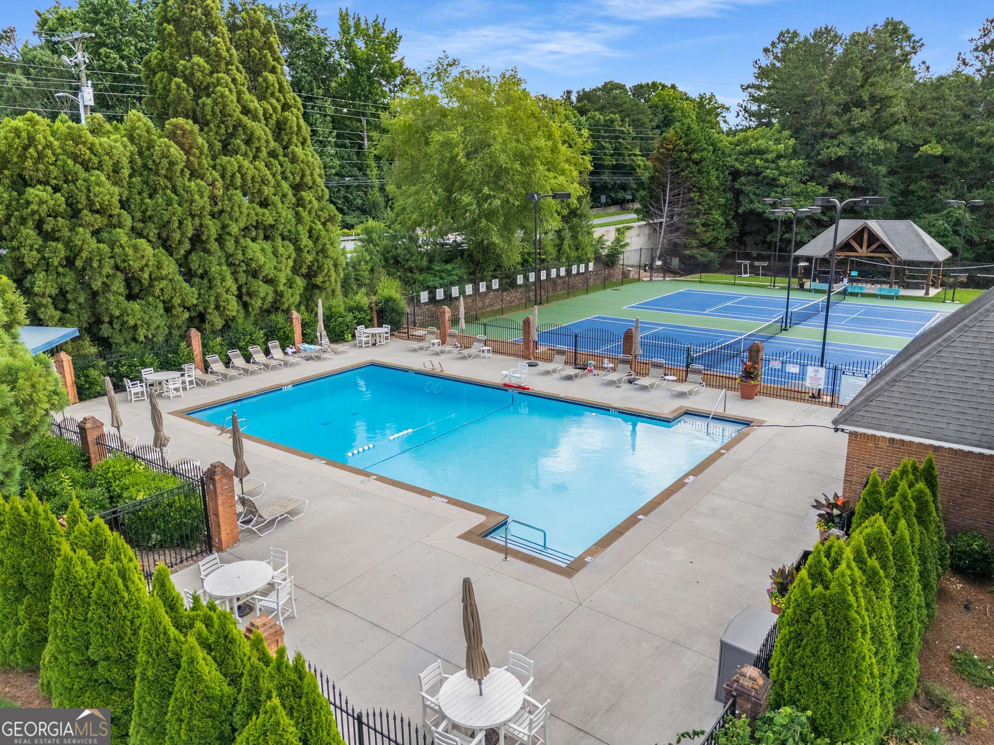 Chadds Lake - Residential