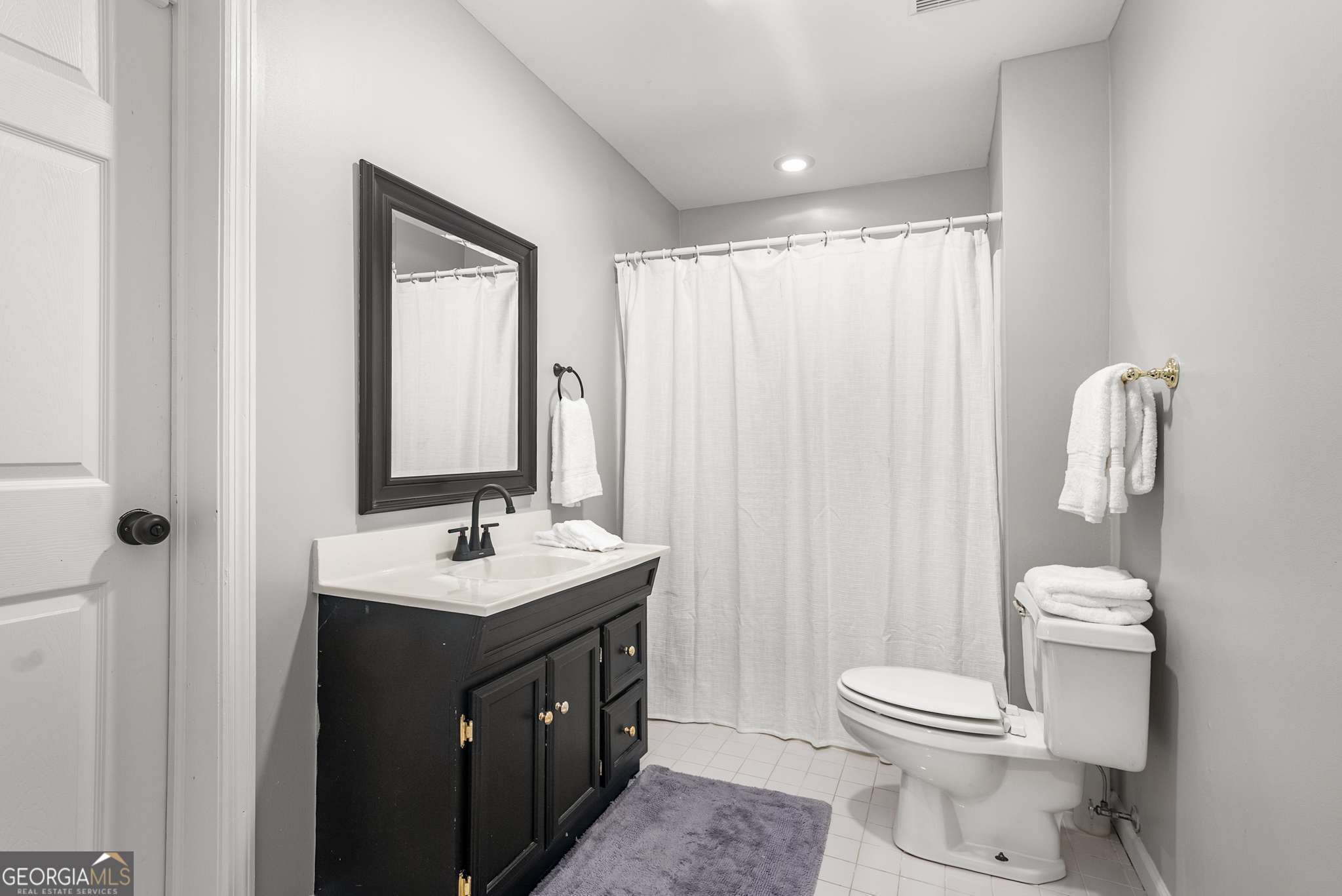 Chadds Lake - Residential