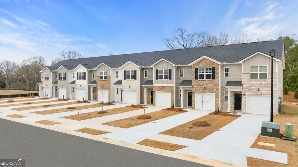 Photo of 202 Kenmore Circle, Perry, GA 21069 (MLS # 10702347)