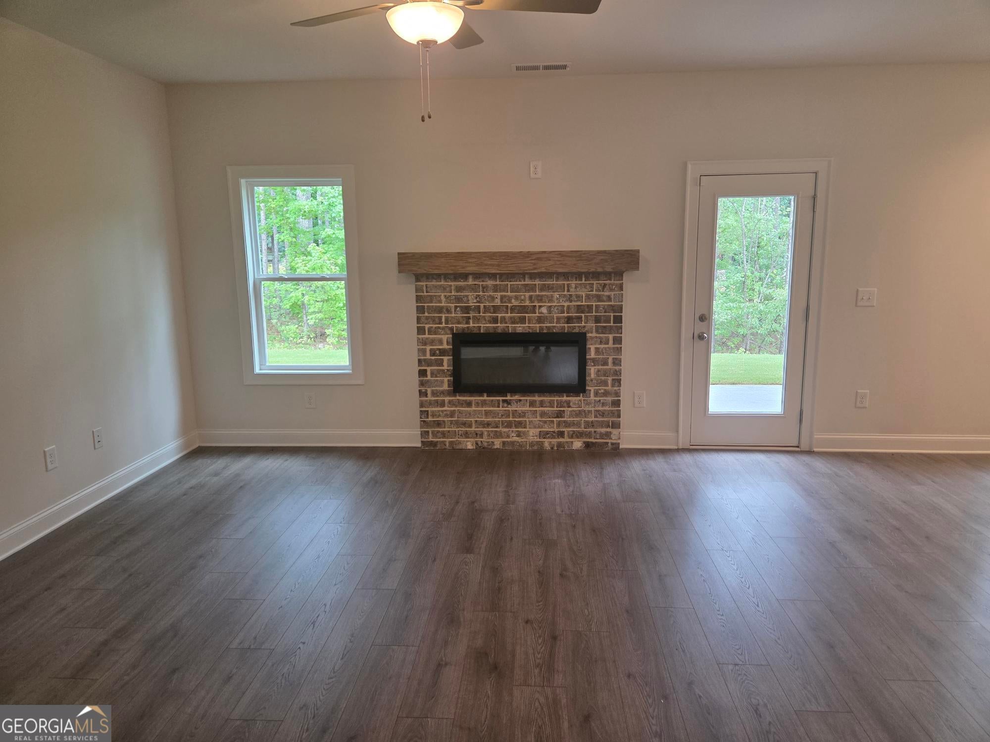 105 Southview DR