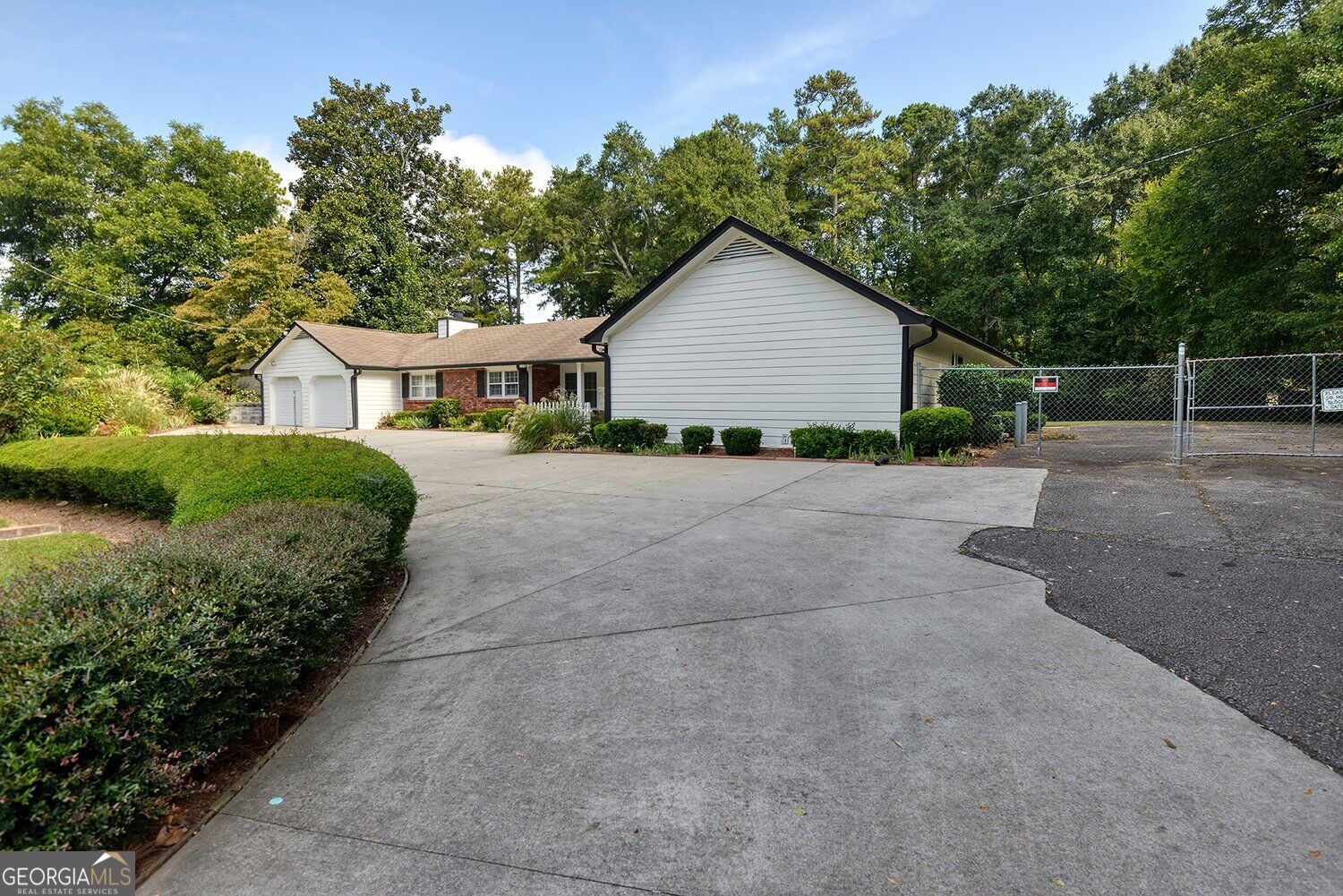 3605 Shallowford RD