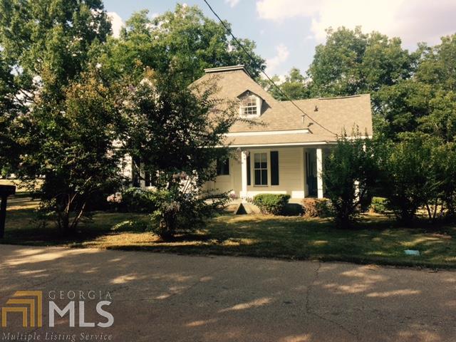 Charming cottage/bungalow style home located in the heart of Mansfield. Large home with master on main and three bedrooms and one bonus room upstairs that could be office, rec room or used as 5th bedroom. Nestled on a nicely landscaped lot with fenced back yard with storage building, covered back porch and wrap around front porch. Walk into an open family room with large formal dining, breakfast area and all with fireplaces. Call agent to view this home today. Possible Lease Purchase!!!