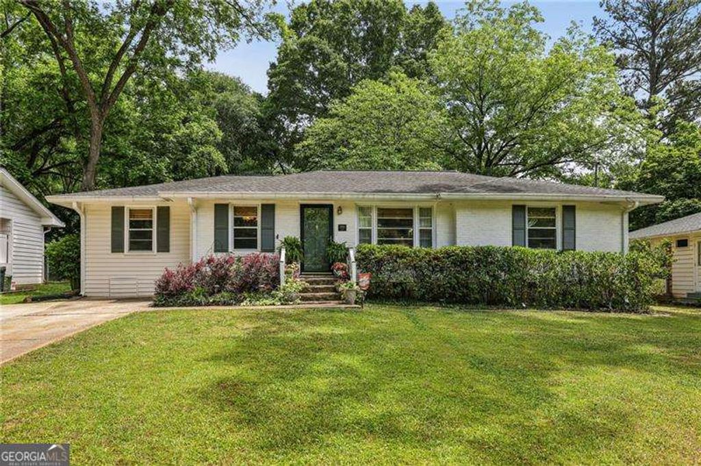 Photo of 2551 Harrington Drive, Decatur, GA 30033 (MLS # 10760515)