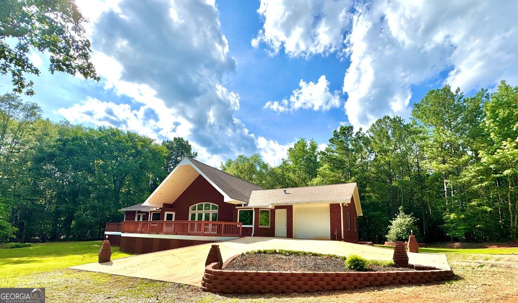 Photo of 1310 Deerwood Drive, Madison, GA 30650 (MLS # 10682955)