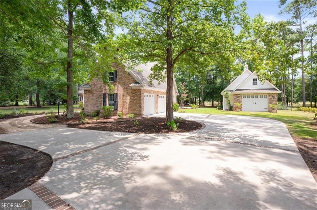 1121 Fair Hope DR NE