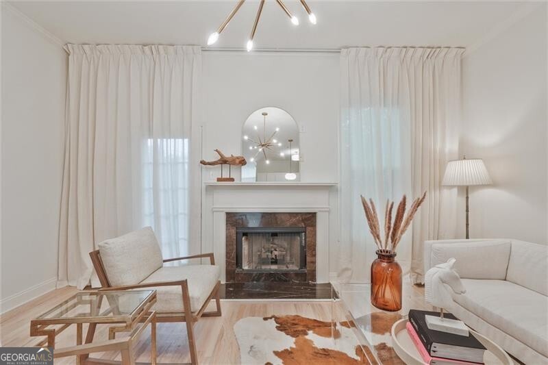 Brookhaven, Georgia 30319, United States, 3 Bedrooms Bedrooms, ,4 BathroomsBathrooms,Residential,Pending,111019