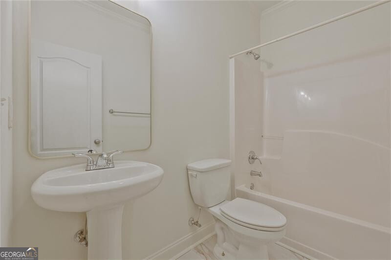 Brookhaven, Georgia 30319, United States, 3 Bedrooms Bedrooms, ,4 BathroomsBathrooms,Residential,Pending,111019