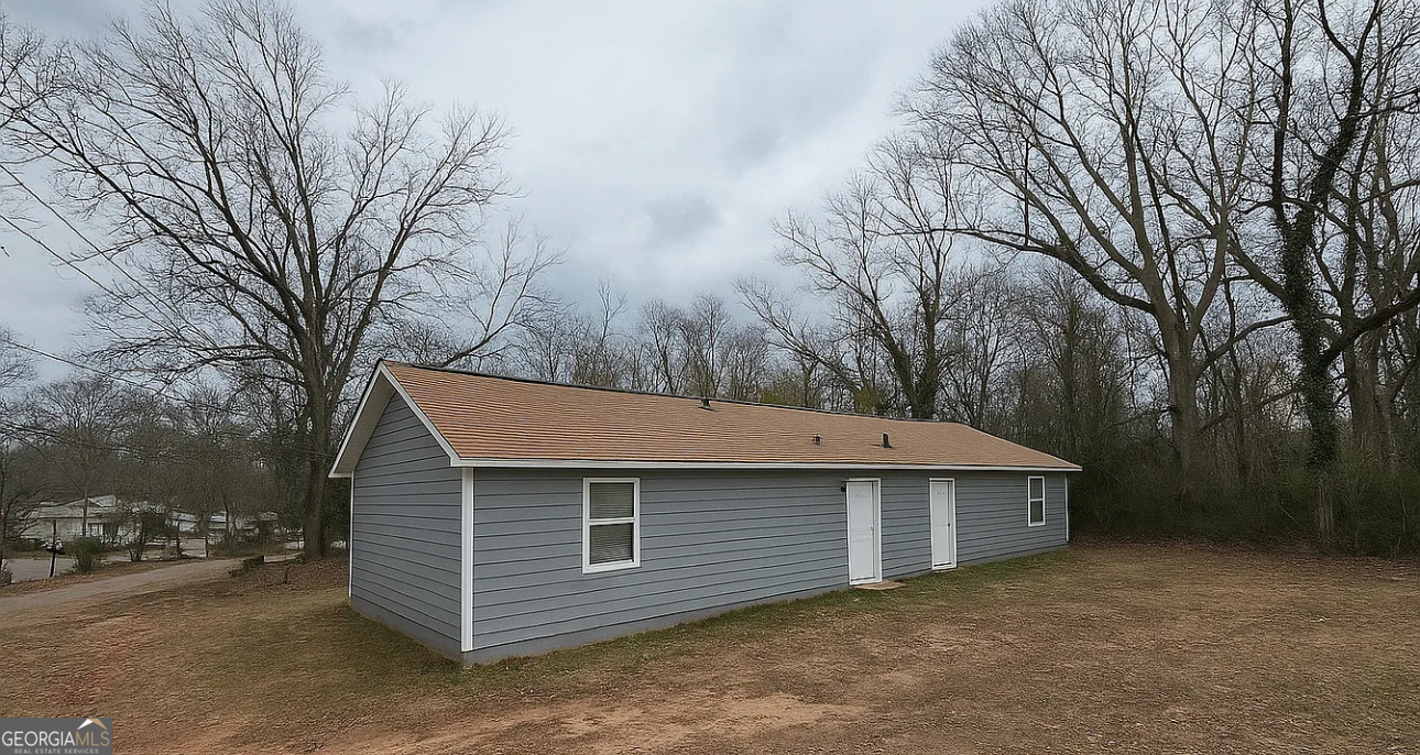 Fully renovated in 2023/2024. 2 units each with 2 bedrooms and 1 bathroom each.