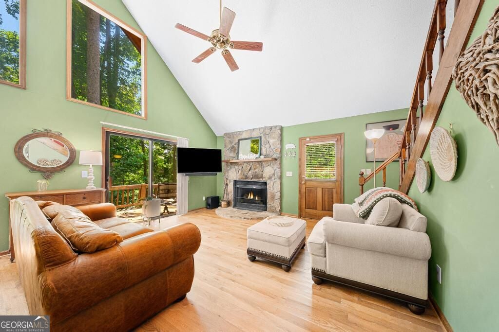 415 Kenwood DR
