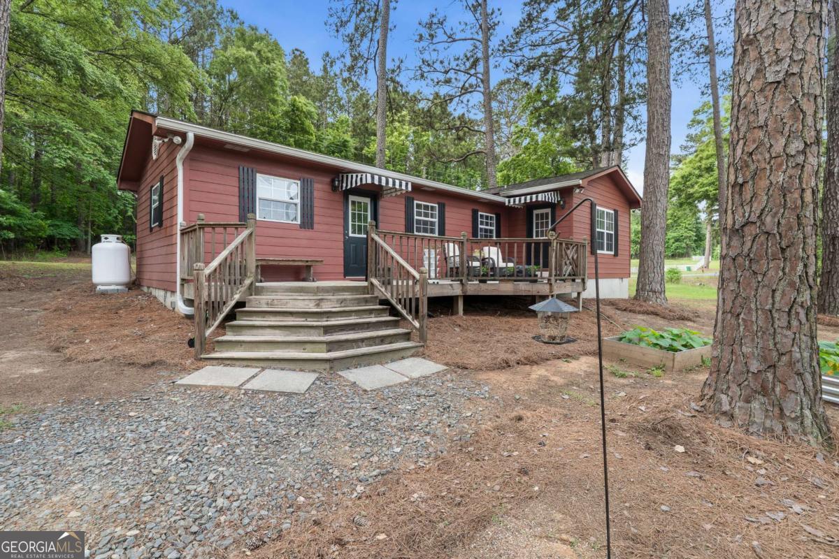 219 Collins RD