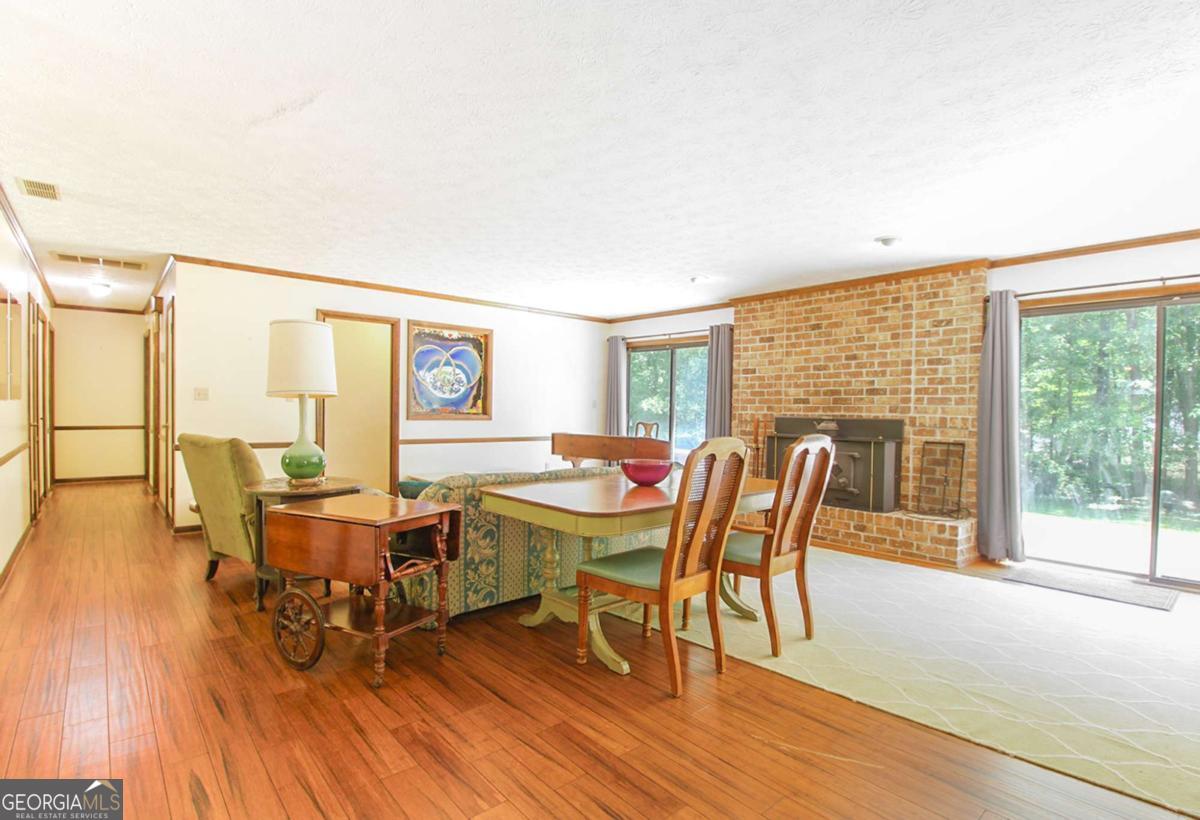 170 Longview DR