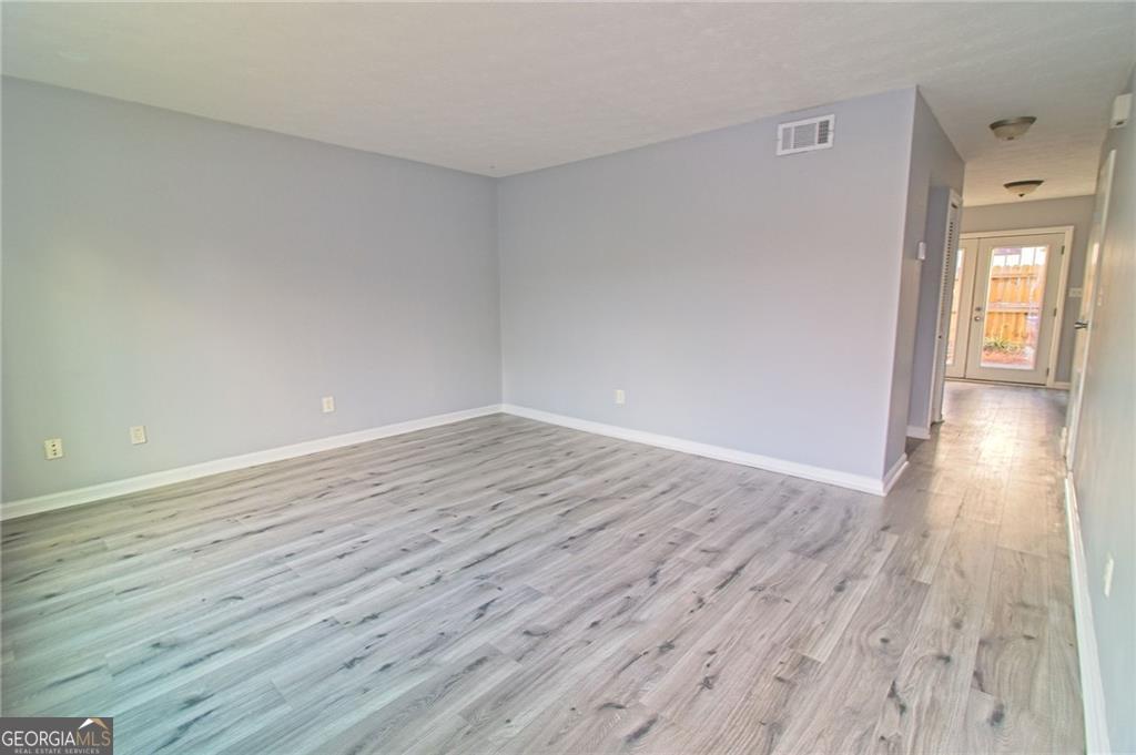 1818 Ashborough CIR E