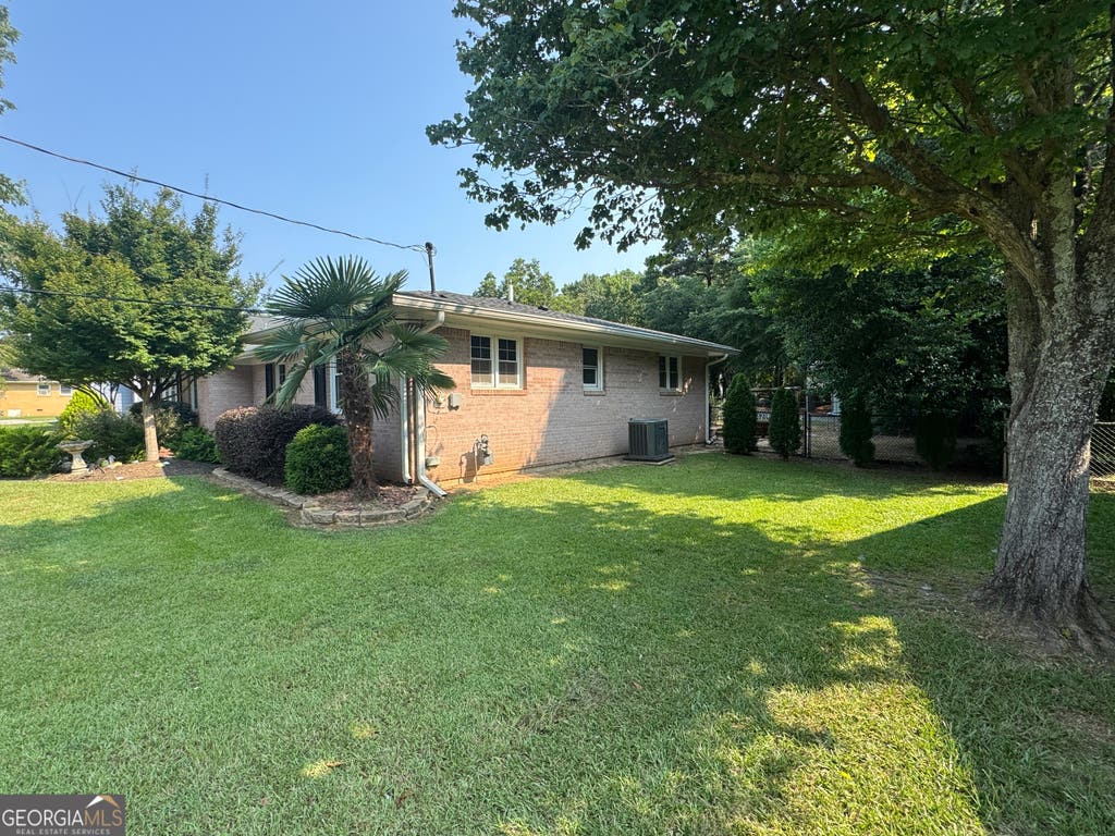 Photo of 119 Maddox Road, Griffin, GA 30224 (MLS # 10815657)