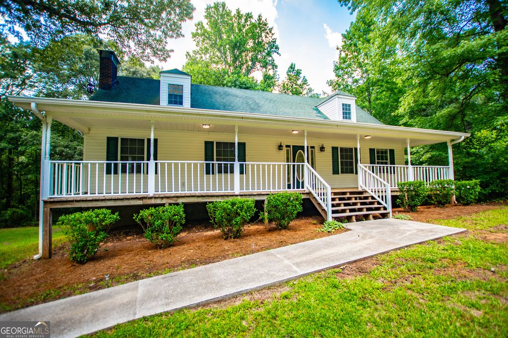 Photo of 8291 E Highway 5, Whitesburg, GA 30185 (MLS # 10768828)