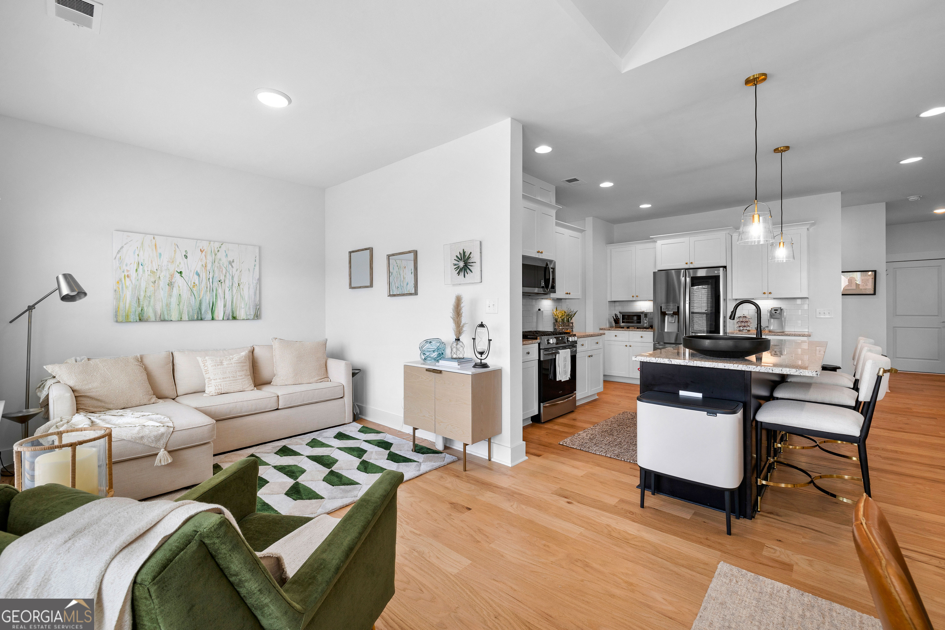 Sharpsburg, Georgia 30277, United States, 4 Bedrooms Bedrooms, ,4 BathroomsBathrooms,Residential,Active,222055