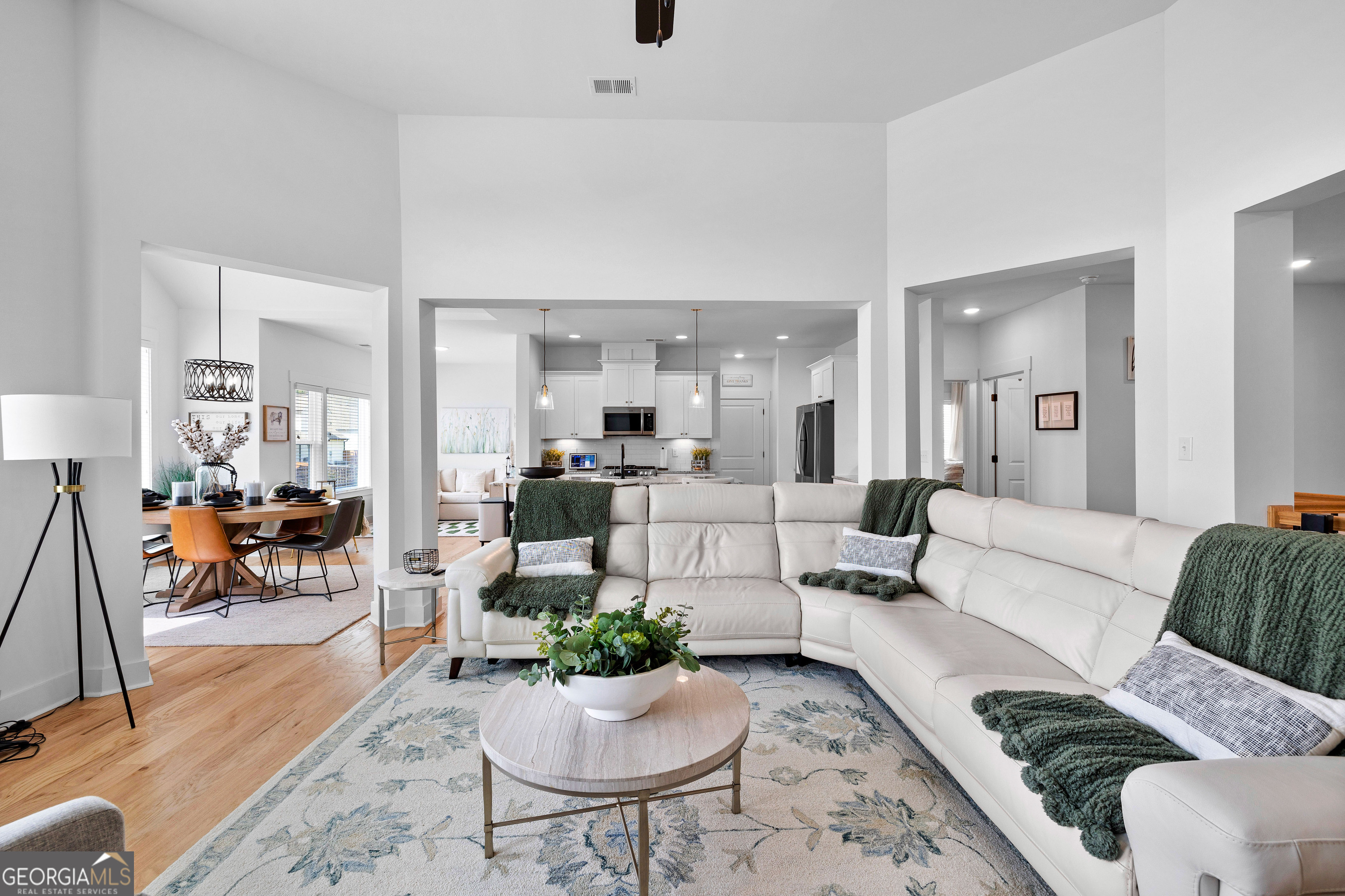 Sharpsburg, Georgia 30277, United States, 4 Bedrooms Bedrooms, ,4 BathroomsBathrooms,Residential,Active,222055