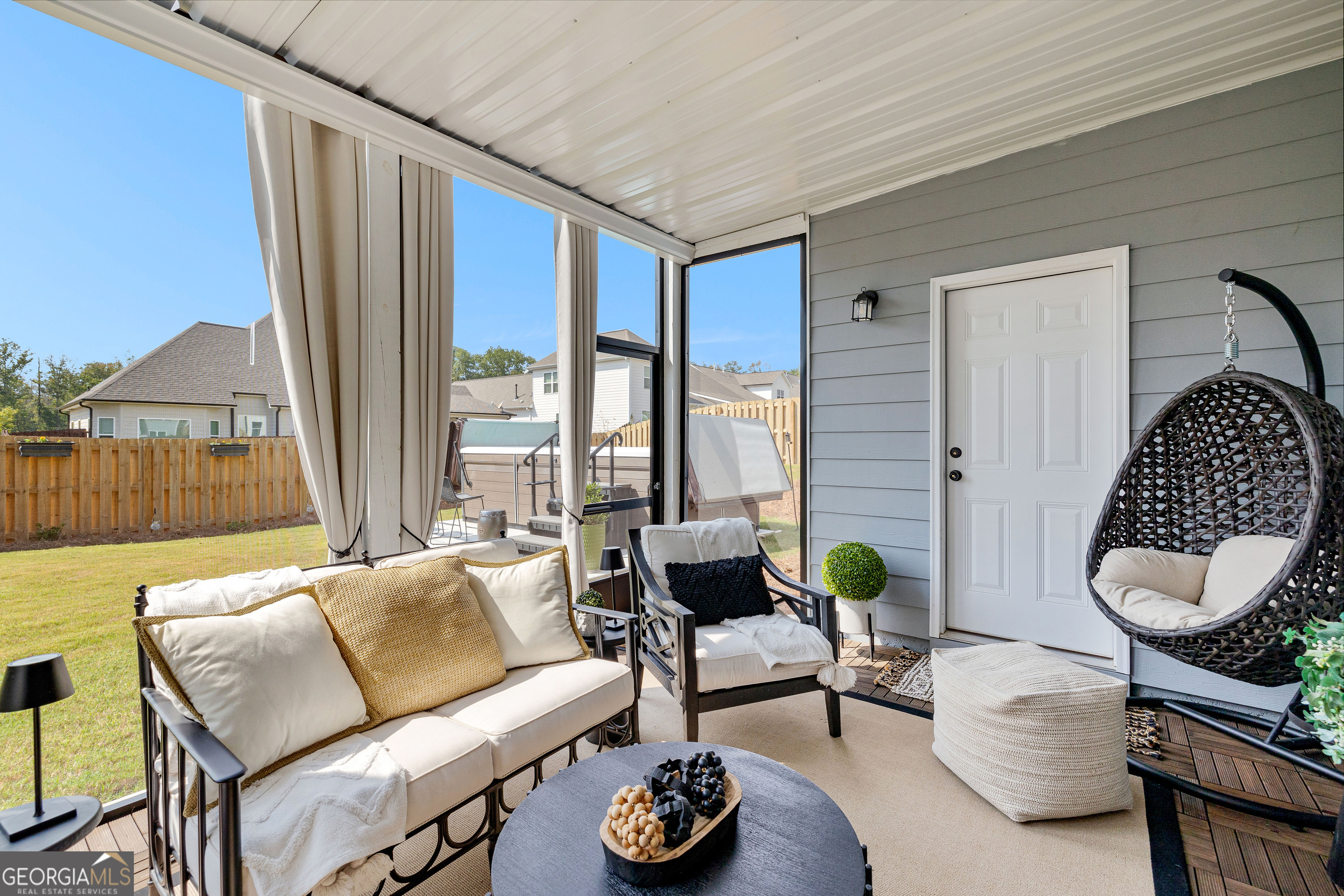 Sharpsburg, Georgia 30277, United States, 4 Bedrooms Bedrooms, ,4 BathroomsBathrooms,Residential,Active,222055