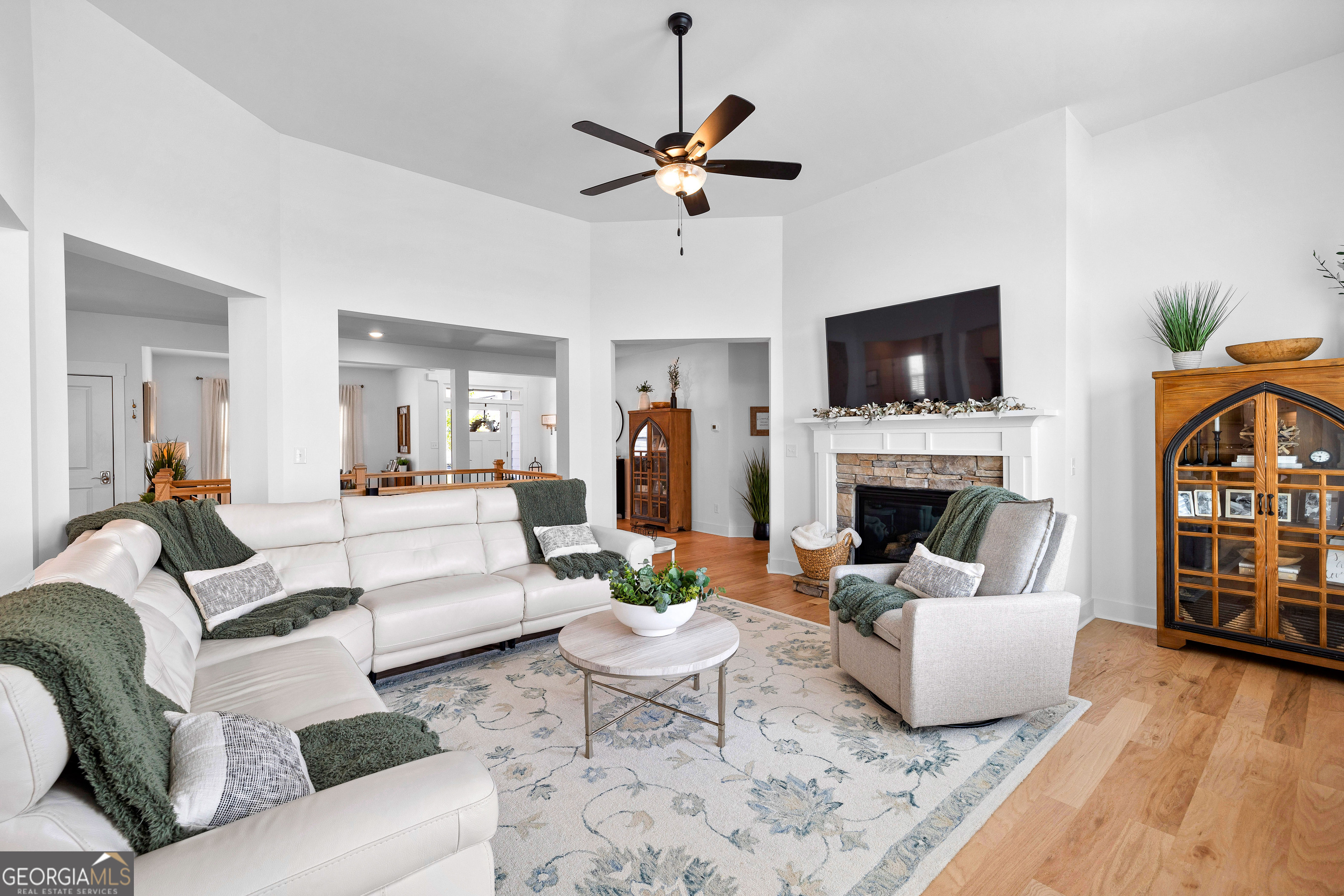 Sharpsburg, Georgia 30277, United States, 4 Bedrooms Bedrooms, ,4 BathroomsBathrooms,Residential,Active,222055