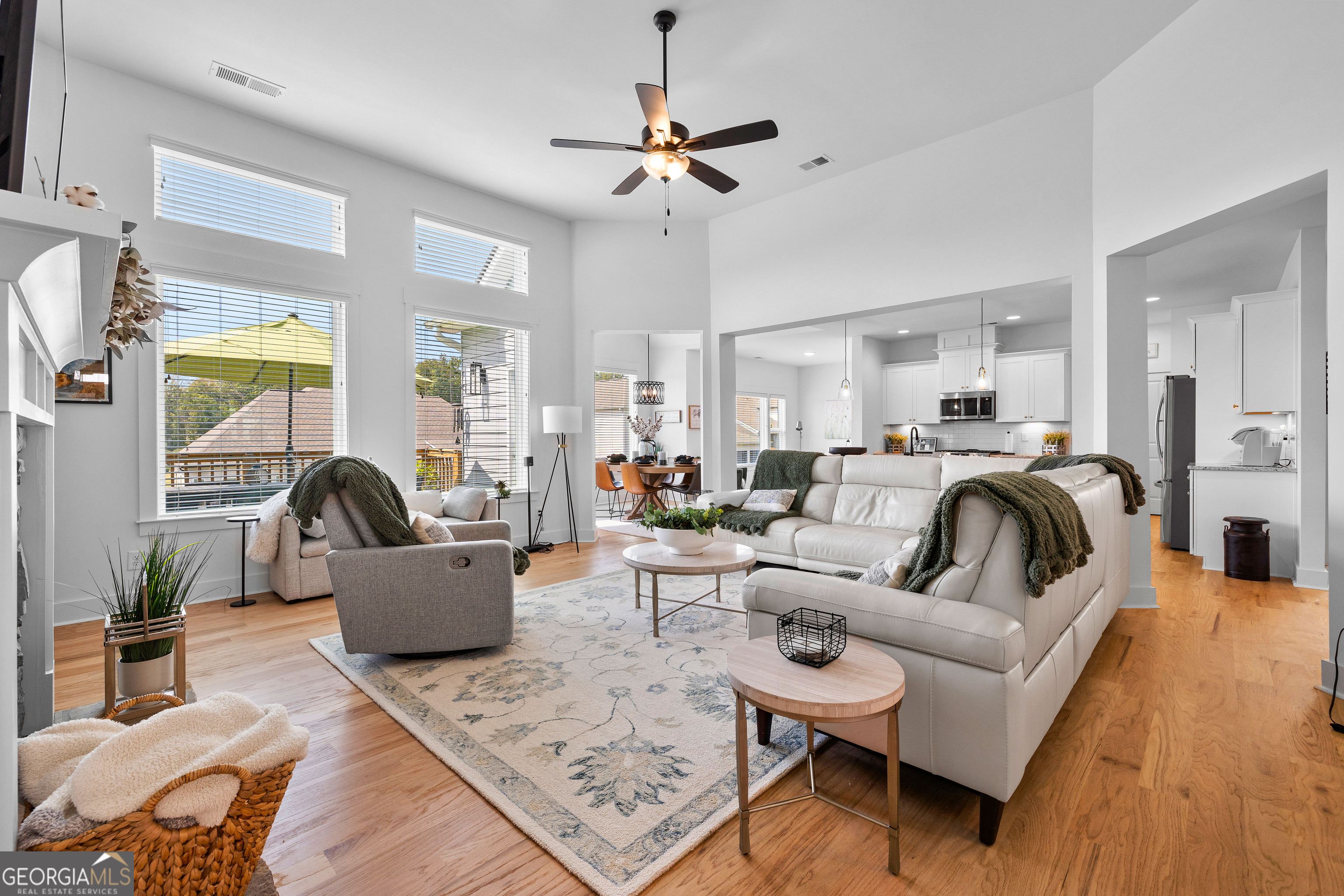 Sharpsburg, Georgia 30277, United States, 4 Bedrooms Bedrooms, ,4 BathroomsBathrooms,Residential,Active,222055