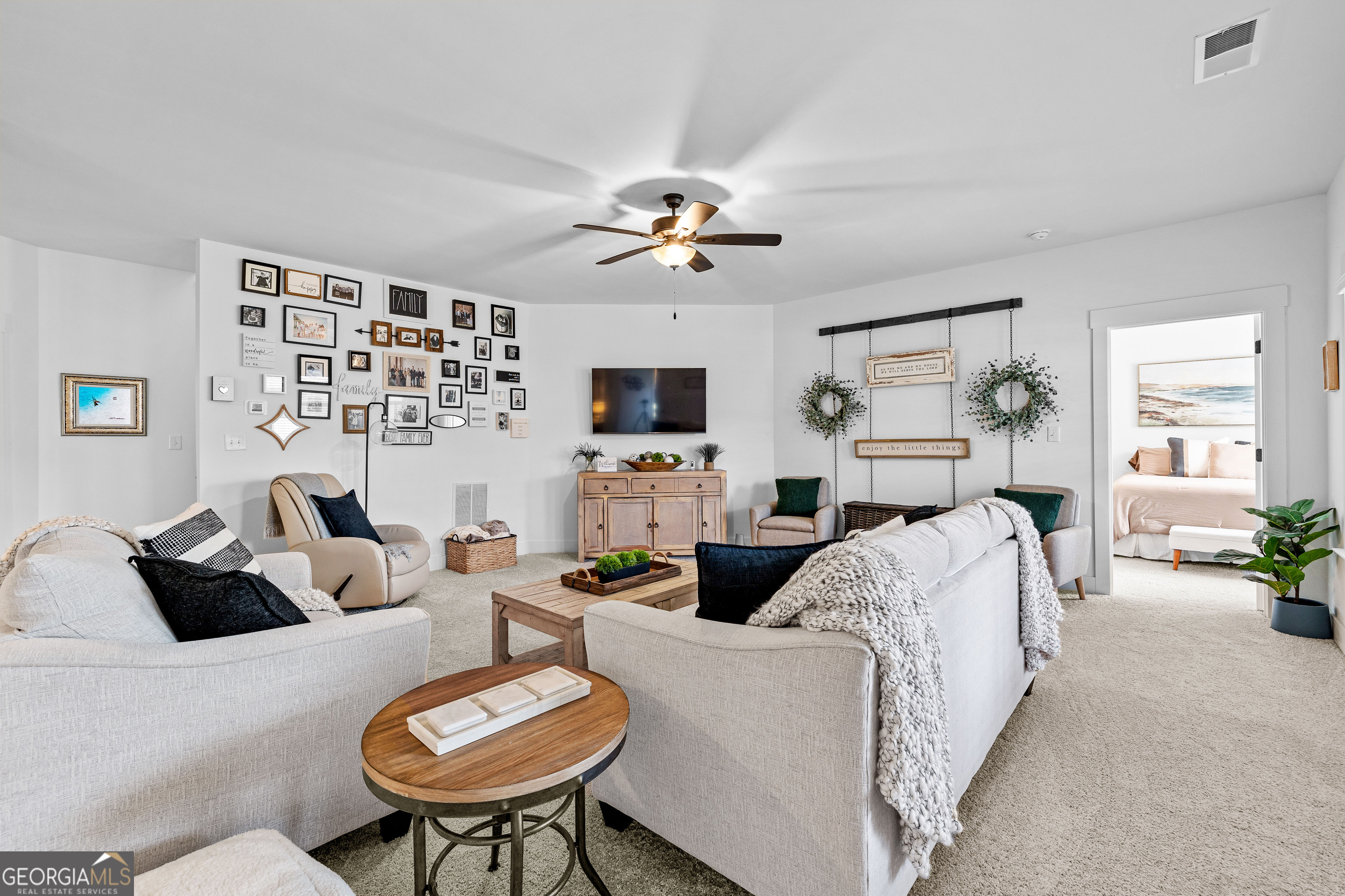 Sharpsburg, Georgia 30277, United States, 4 Bedrooms Bedrooms, ,4 BathroomsBathrooms,Residential,Active,222055