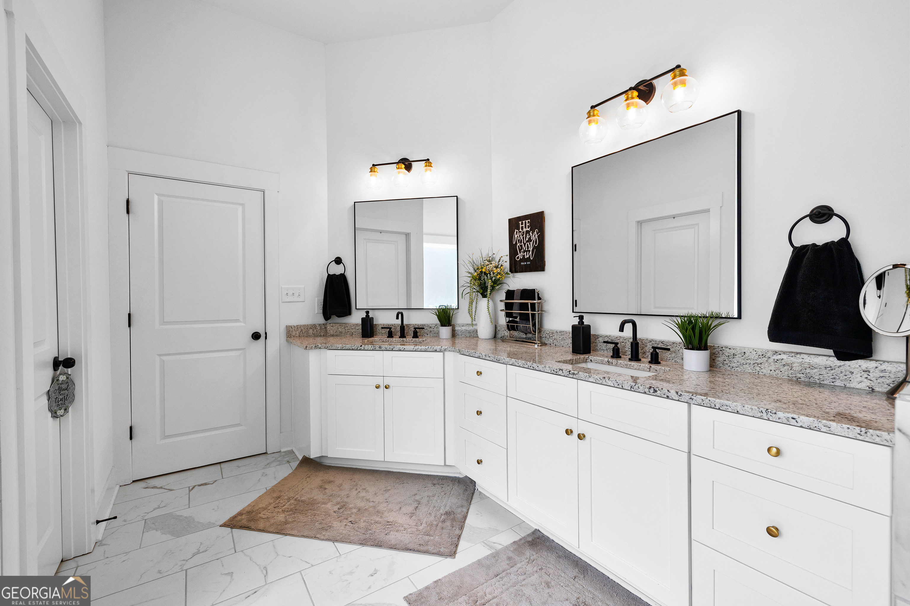 Sharpsburg, Georgia 30277, United States, 4 Bedrooms Bedrooms, ,4 BathroomsBathrooms,Residential,Active,222055