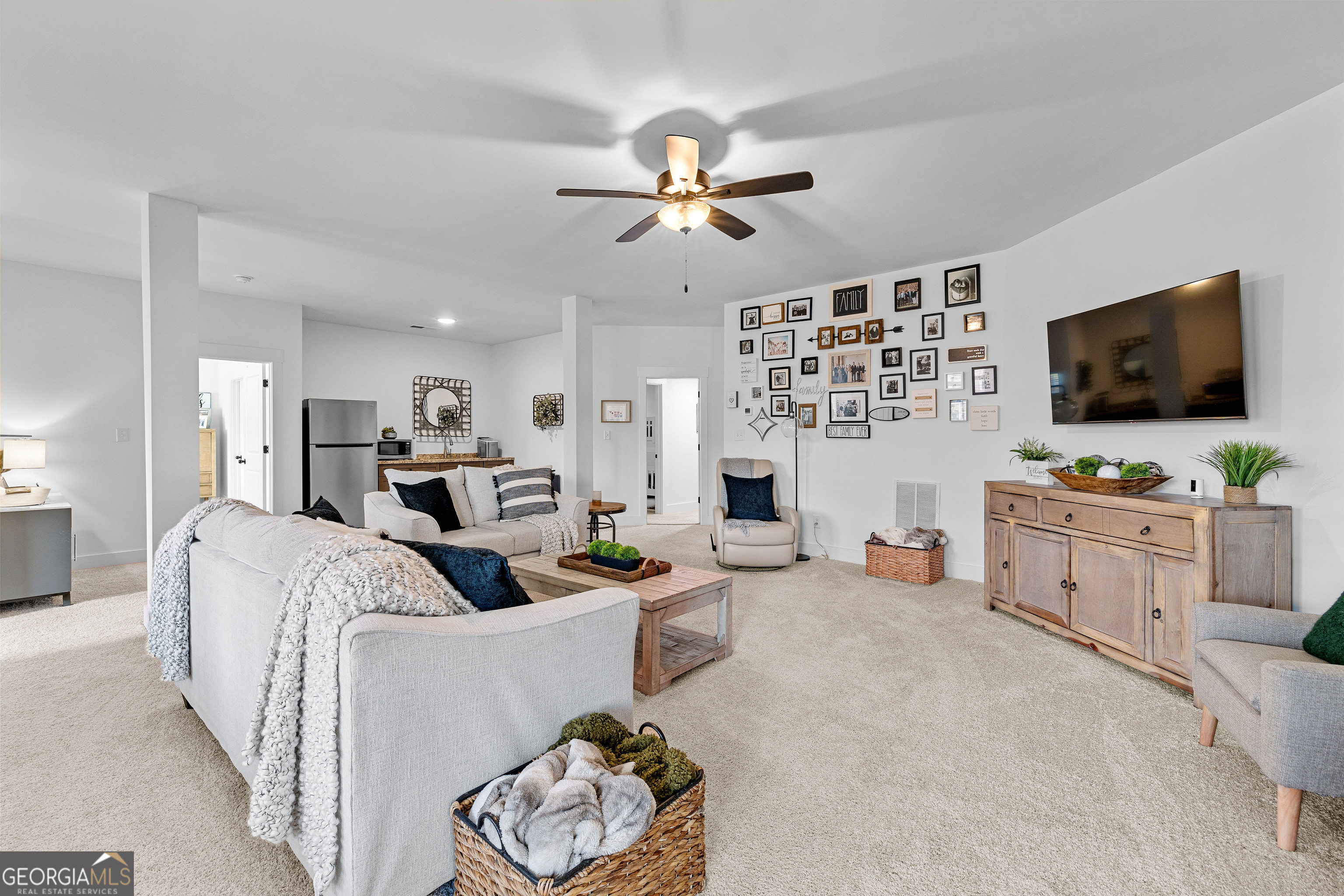 Sharpsburg, Georgia 30277, United States, 4 Bedrooms Bedrooms, ,4 BathroomsBathrooms,Residential,Active,222055