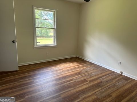 A home in Davisboro