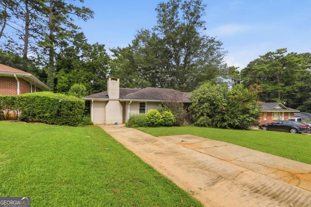 Photo of 2030 Mark Trail, Decatur, GA 30032 (MLS # 10820015)