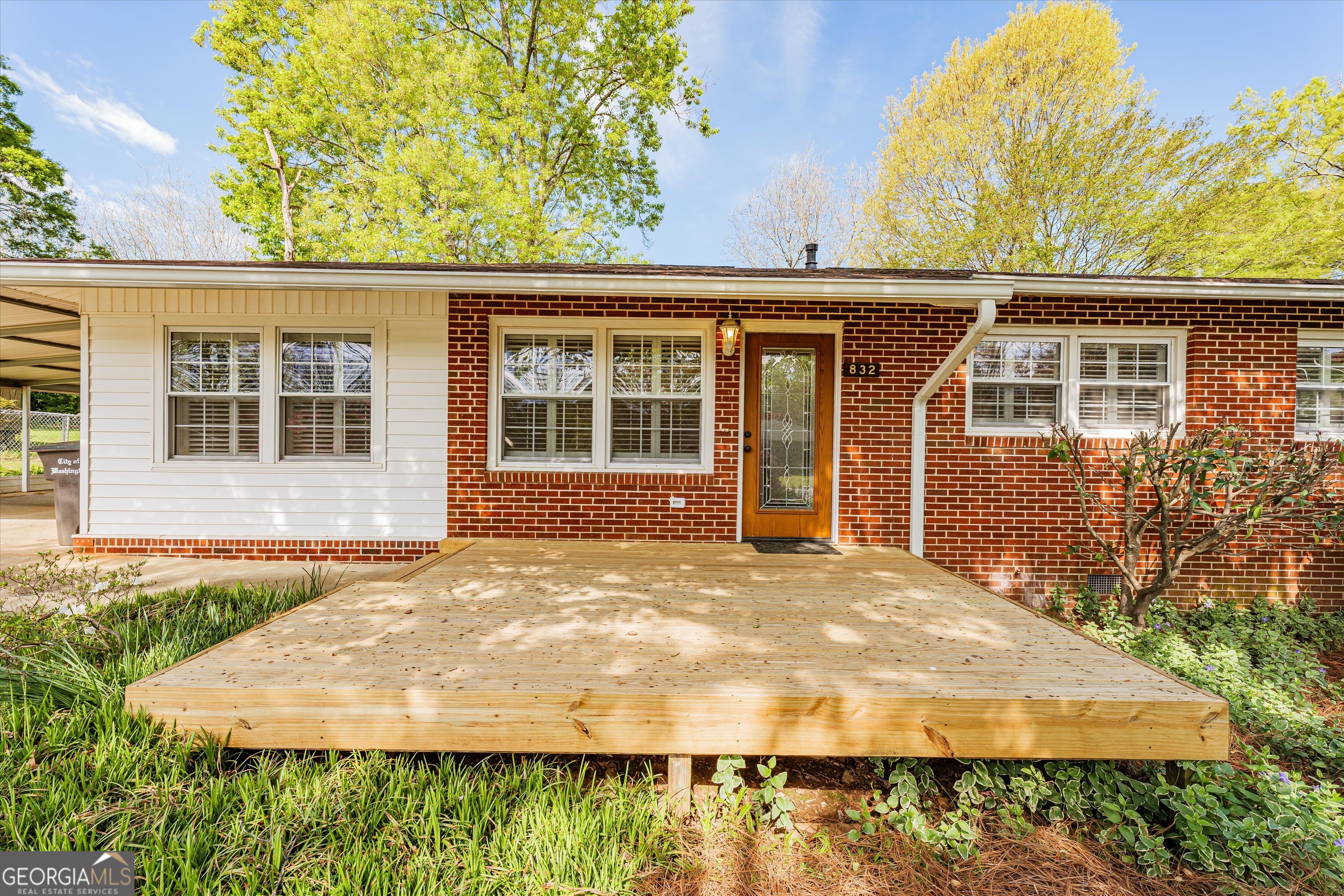 832 Berkshire DR
