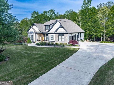 1076 Pinyan LN Canton GA 30115