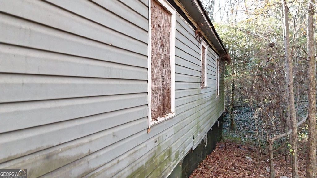 Photo of 3808 Martin Luther King Jr Drive SW, Atlanta, GA 30331 (MLS # 10679334)